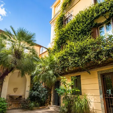 Elegantis Campo Marzio Penthouse With Terrace - Elegance Near Spanish Steps Trevi And Pantheon * Rom
