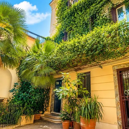 Lejlighed Elegantis Campo Marzio Penthouse With Terrace - Elegance Near Spanish Steps Trevi And Pantheon *
